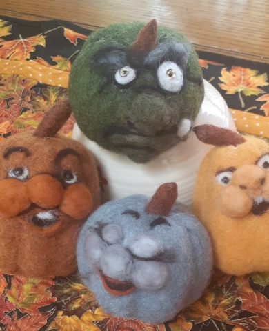 colorful pumpkins needle felted