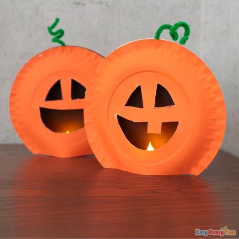 paper plate pumpkins